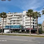 Seafront Luxury Apartment 150 Meter Secured Parking