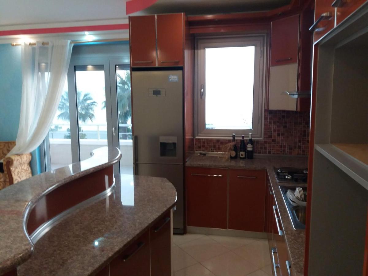 Apartamento Seafront Luxury 150 Meter Secured Parking Vlorë