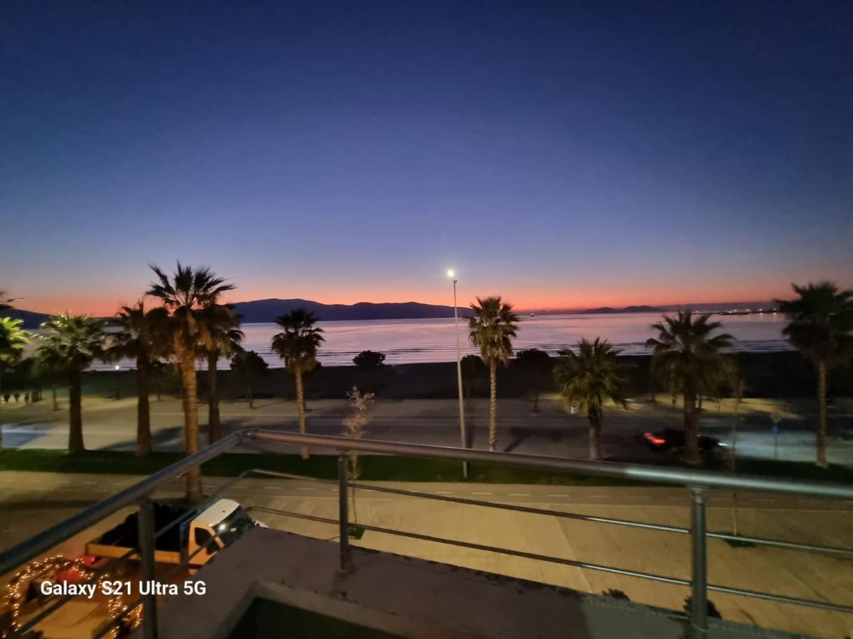 Apartamento Seafront Luxury 150 Meter Secured Parking *