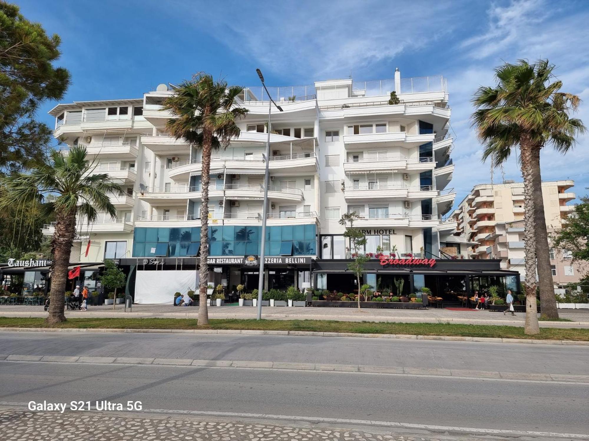 Seafront Luxury 150 Meter Secured Parking Vlorë